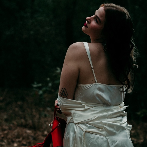 Jone’s New York Nightgown & Robe - Picture 7 of 8